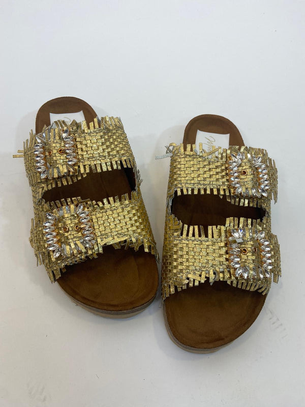 Sandales Étoile : Allure Lumineuse, Détails Raffinés