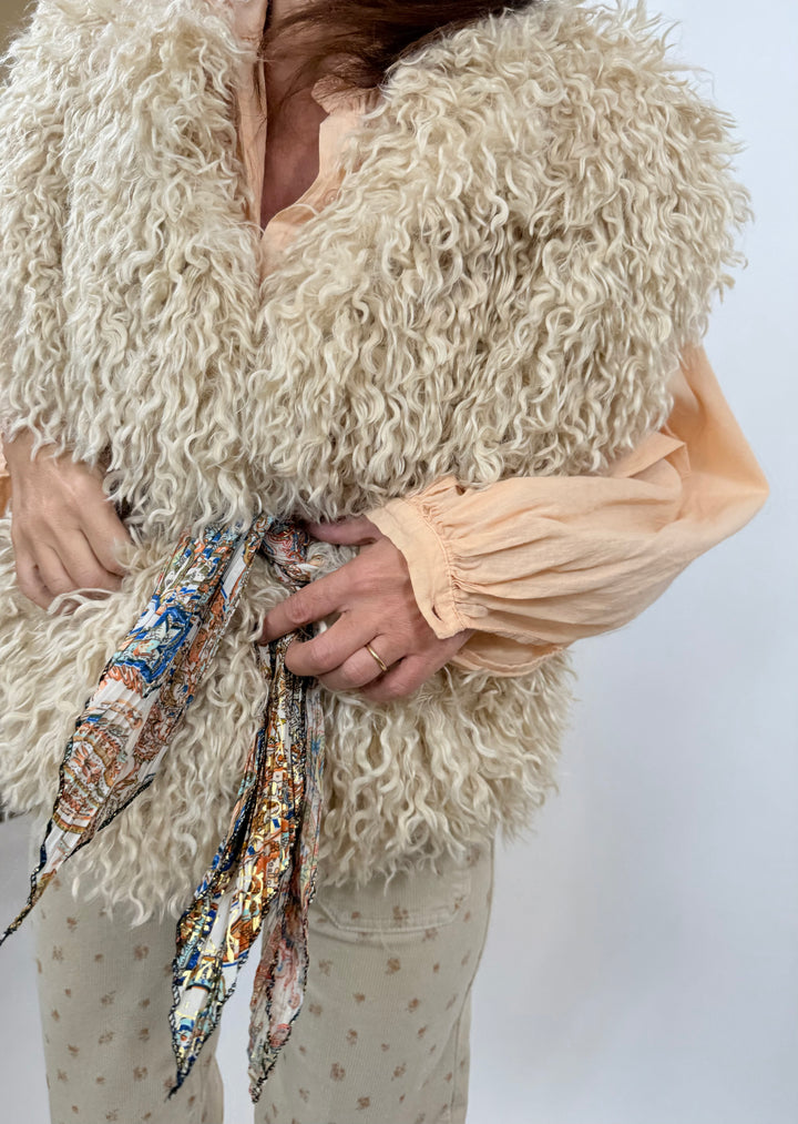 Gilet Moune Melle D vue de face 