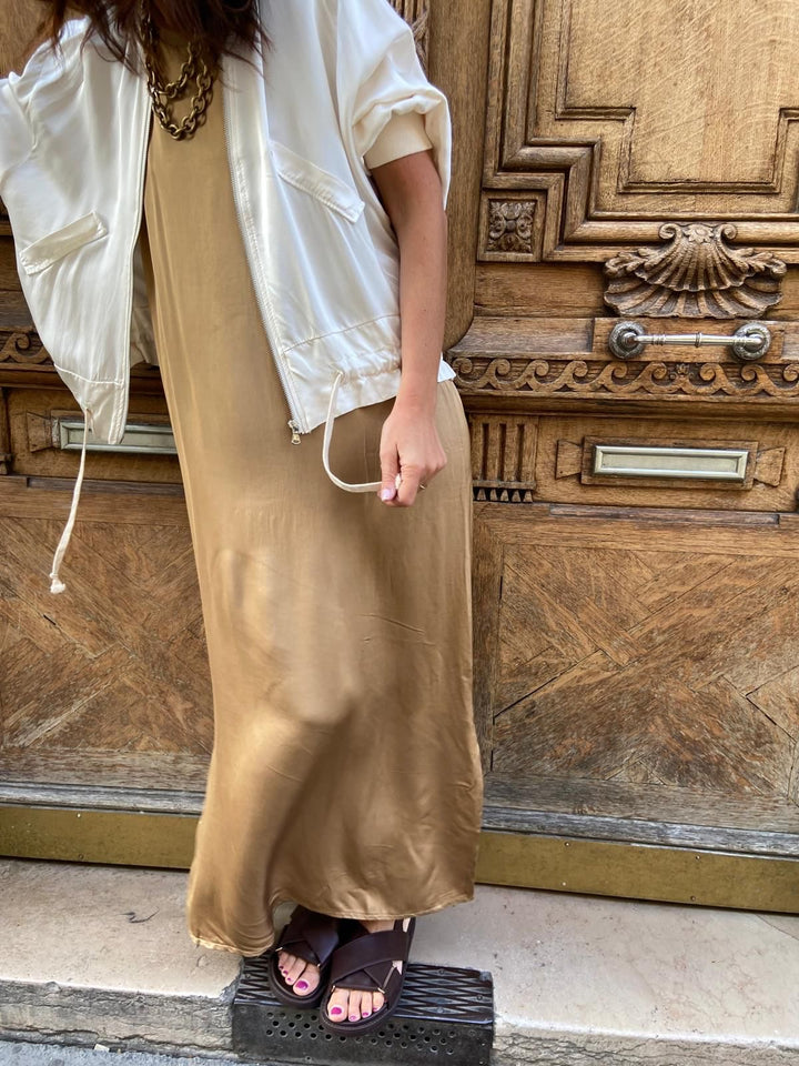 Robe Shade 3